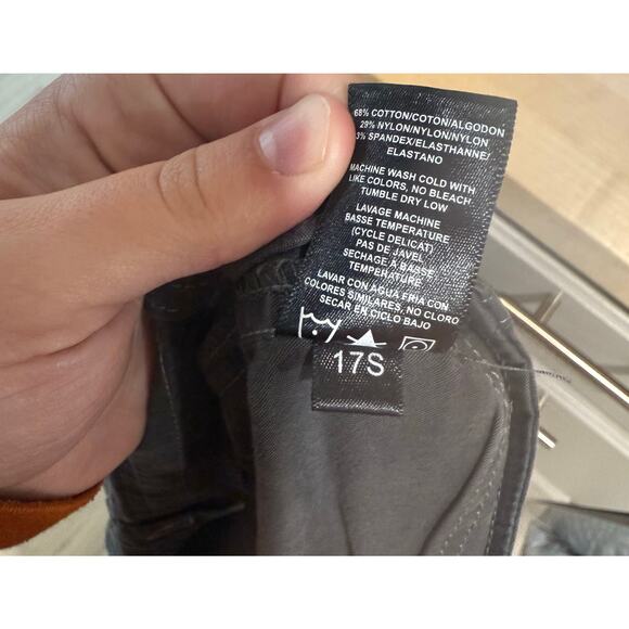 Kuhl Women's Splash Cargo Hiking Outdoors Shorts Grey 11" Inseam Size 18W - Picture 5 of 5